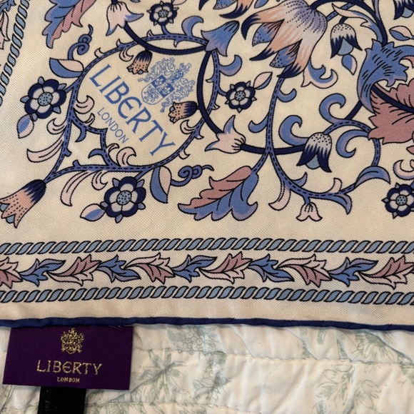 Liberty London - Lodden 70 x 70 Silk Scarf - Picture 2 of 5